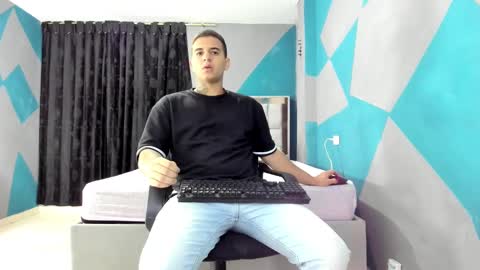 SIMON KELER online show from 02/25/25, 04:03