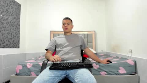 SIMON KELER online show from 12/21/25, 11:17