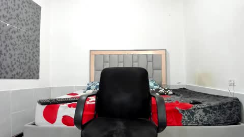 SIMON KELER online show from 02/18/26, 01:07