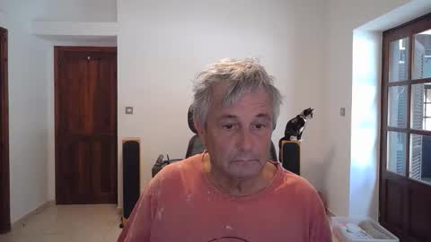 Snapshot of simonthenudist chatting on 10/21/25, 07:31 Simon online show from 10/21/25, 07:31