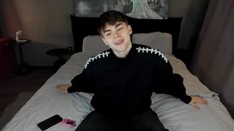 Simon online show from 12/05/24, 06:44