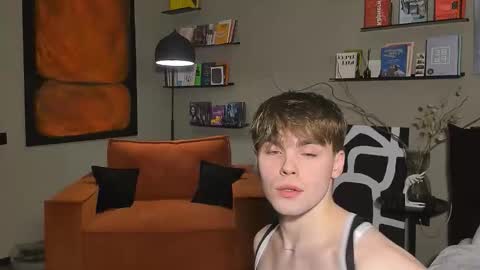 Simon online show from 12/15/25, 06:23