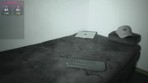 Snapshot of simoon_01 chatting on 11/14/25, 06:12 SIMOON online show from 11/14/25, 06:12