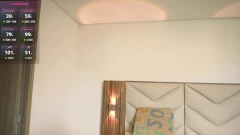 Snapshot of simoon_01 chatting on 12/02/25, 02:23 SIMOON online show from 12/02/25, 02:23