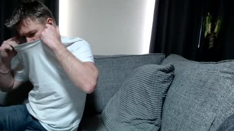 Snapshot of simplelife0 chatting on 06/13/26, 01:42 Ricky online show from 06/13/26, 01:42
