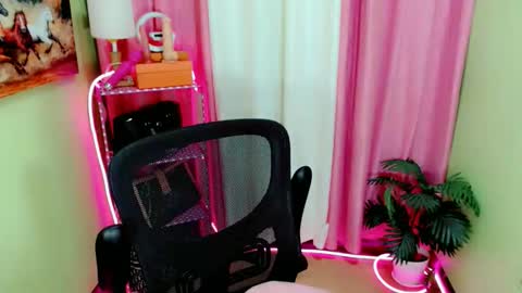 Snapshot of simplepinayx chatting on 05/04/26, 05:58 call me nath online show from 05/04/26, 05:58