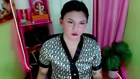 Snapshot of simplepinayx chatting on 06/06/26, 01:11 call me nath online show from 06/06/26, 01:11