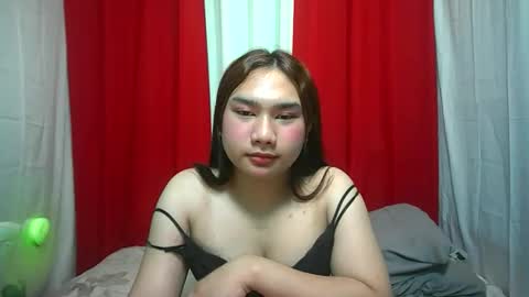 Snapshot of simply_francine chatting on 03/13/26, 01:23 simply francine online show from 03/13/26, 01:23