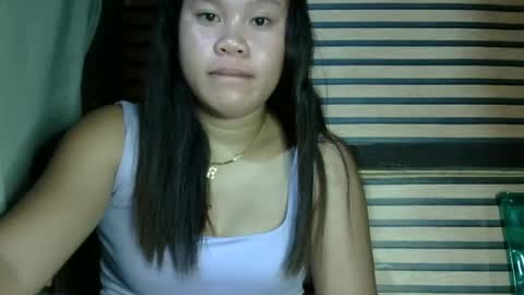 Snapshot of simply_y0urs chatting on 12/17/24, 05:47 simply_y0urs online show from 12/17/24, 05:47