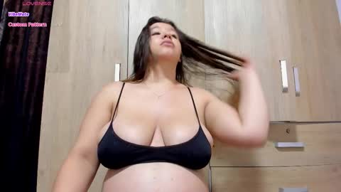 Snapshot of simply_zoe___ chatting on 03/21/26, 06:44 zoe online show from 03/21/26, 06:44