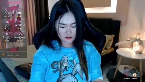 Adrianna Fowler online show from 11/05/25, 01:49