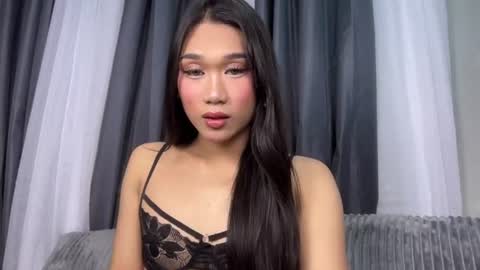 Snapshot of simplysultrykylie chatting on 06/11/26, 06:00 Kylie online show from 06/11/26, 06:00