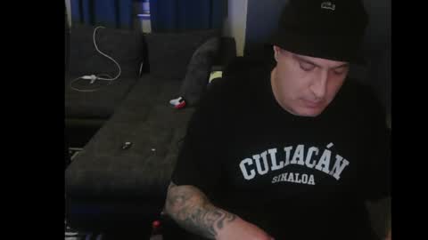 Snapshot of sinalco1975 chatting on 04/12/26, 12:26 sinalco1975 online show from 04/12/26, 12:26