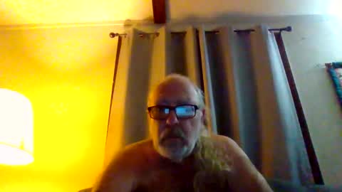 Snapshot of sincere159 chatting on 11/23/25, 04:45 sincere159 online show from 11/23/25, 04:45