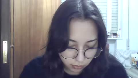 Snapshot of sinclaireraven2 chatting on 01/11/25, 07:27 Princess Raven online show from 01/11/25, 07:27