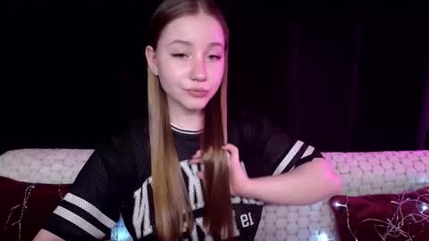 Sindi online show from 12/13/24, 05:54