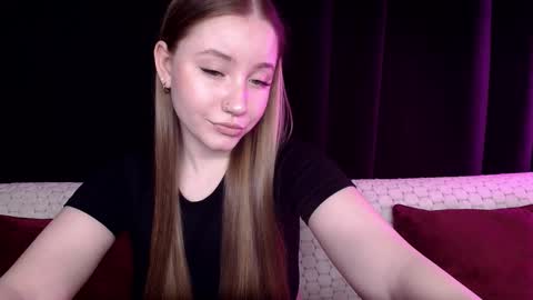 Sindi online show from 01/28/25, 01:59