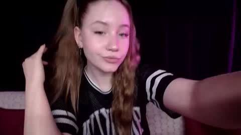 Sindi online show from 02/15/25, 03:28