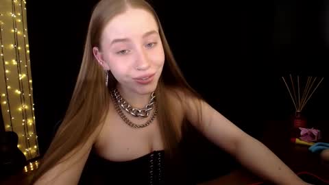 Snapshot of sindiwatsoon chatting on 06/01/26, 11:01 Sindi online show from 06/01/26, 11:01