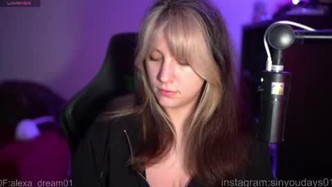 Snapshot of sinforyou_ chatting on 04/01/26, 01:06 wwoooooooooooof online show from 04/01/26, 01:06