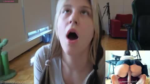 Snapshot of sinforyou_ chatting on 04/18/26, 10:10 wwoooooooooooof online show from 04/18/26, 10:10