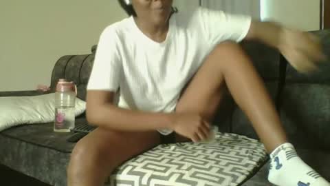 Snapshot of sinful_shadow chatting on 07/19/26, 06:17 sinful_shadow online show from 07/19/26, 06:17