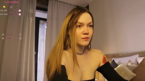 Snapshot of sinfulsmile_ chatting on 03/04/25, 02:06 Ivy online show from 03/04/25, 02:06