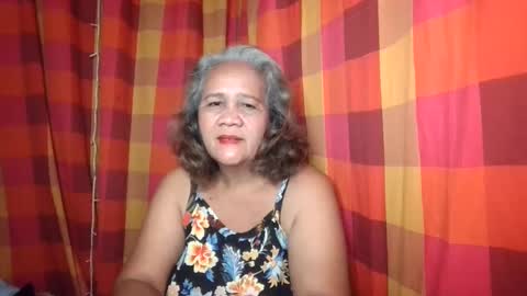 Snapshot of single_momma68 chatting on 01/15/25, 09:56 Single momma68 online show from 01/15/25, 09:56