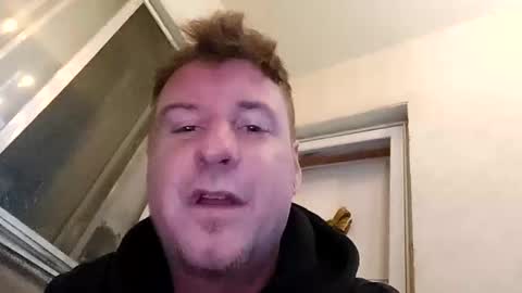 singledad88show online show from 10/15/25, 11:16