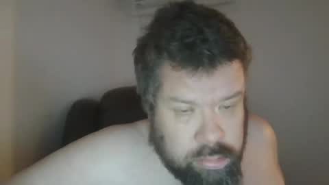 Snapshot of singledude_69 chatting on 12/17/24, 11:06 SingleDude 69 online show from 12/17/24, 11:06