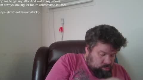 Snapshot of singledude_69 chatting on 11/04/25, 07:02 SingleDude 69 online show from 11/04/25, 07:02