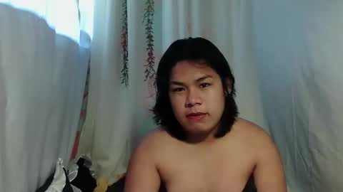 Snapshot of singleheart05 chatting on 02/27/26, 12:21 singleheart05 online show from 02/27/26, 12:21