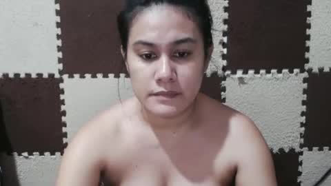 Snapshot of singlemomma31 chatting on 01/17/25, 06:47 stef online show from 01/17/25, 06:47