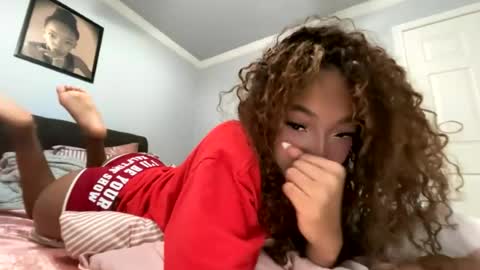 Snapshot of sinn3er chatting on 07/16/26, 07:14 sinn3er online show from 07/16/26, 07:14