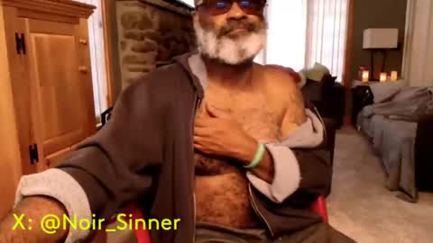 Snapshot of sinnernoir chatting on 09/13/25, 11:21 My Name Is..............................John online show from 09/13/25, 11:21