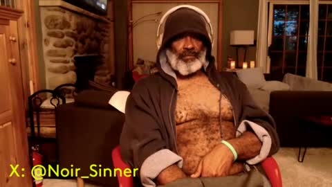 Snapshot of sinnernoir chatting on 09/13/25, 11:26 My Name Is..............................John online show from 09/13/25, 11:26