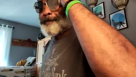 Snapshot of sinnernoir chatting on 09/19/25, 03:24 My Name Is..............................John online show from 09/19/25, 03:24