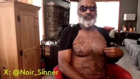 Snapshot of sinnernoir chatting on 09/21/25, 02:29 My Name Is..............................John online show from 09/21/25, 02:29