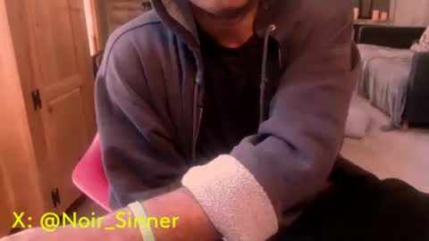 Snapshot of sinnernoir chatting on 10/16/25, 03:35 My Name Is..............................John online show from 10/16/25, 03:35