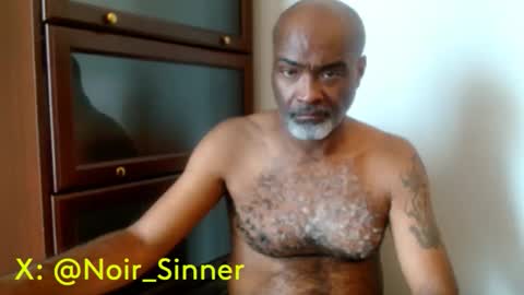 Snapshot of sinnernoir chatting on 05/01/26, 06:34 My Name Is..............................John online show from 05/01/26, 06:34
