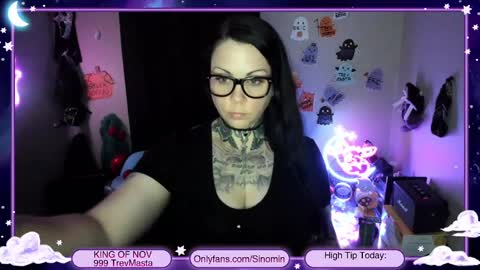 Sinomin online show from 11/17/25, 12:27