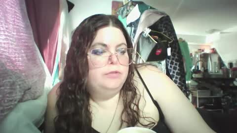 Siofra online show from 02/21/25, 07:54