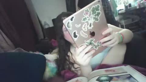 Siofra online show from 03/04/25, 10:57