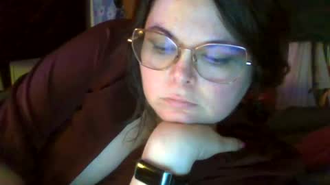 Siofra online show from 10/15/25, 09:53