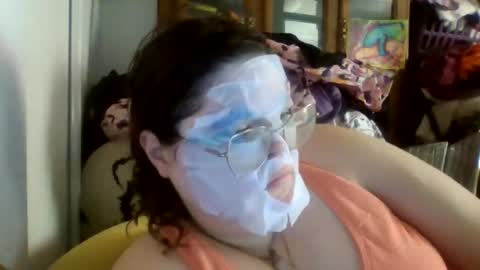 Siofra online show from 10/28/25, 03:25