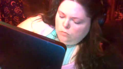 Snapshot of siofra chatting on 04/18/26, 12:42 Siofra online show from 04/18/26, 12:42