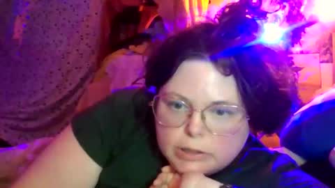 Snapshot of siofra chatting on 05/02/26, 02:27 Siofra online show from 05/02/26, 02:27