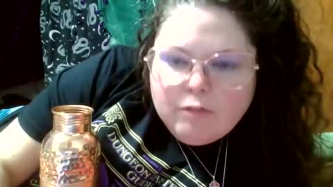 Snapshot of siofra chatting on 05/24/26, 11:54 Siofra online show from 05/24/26, 11:54