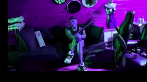 Snapshot of siphonophorslaysstrings chatting on 02/24/26, 03:48 Unbridledfuckingcrazy online show from 02/24/26, 03:48