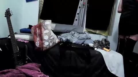 Snapshot of sir__loin411 chatting on 05/19/26, 12:44 Sir Loin online show from 05/19/26, 12:44